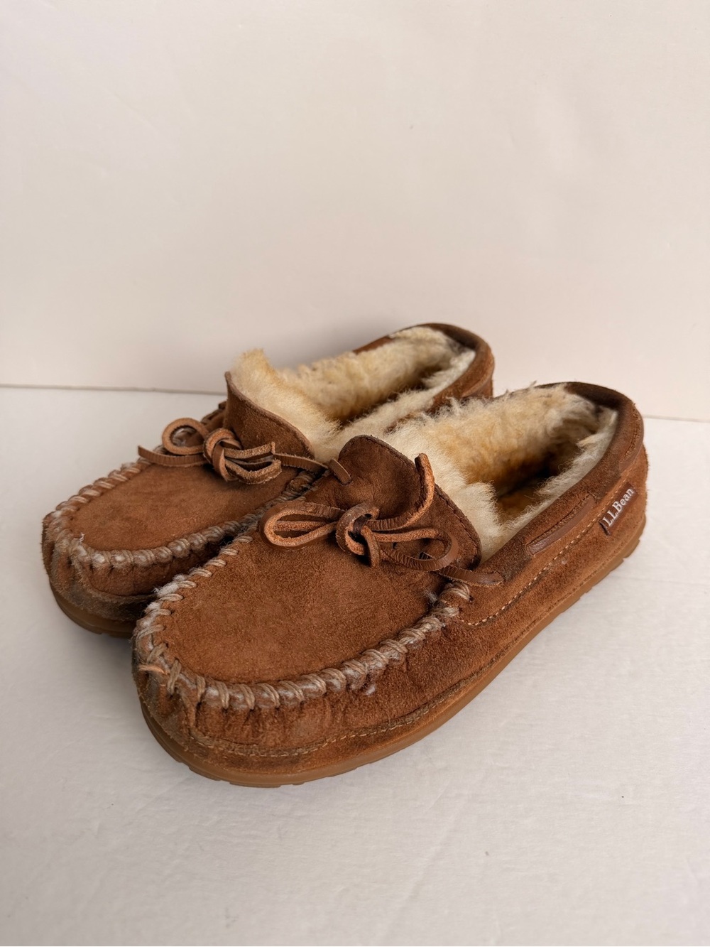 L.L.Bean Wicked Good Moccasin Slippers Kids Size 1 Shearling Suede